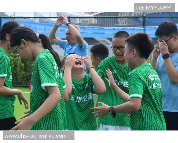 精彩足球队视频集锦展现团队协作与个人技艺的完美结合 精彩足球队视频集锦展现团队协作与个人技艺的完美结合